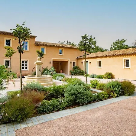 Sumptuous Facing The Bay Of Canebiers Villa